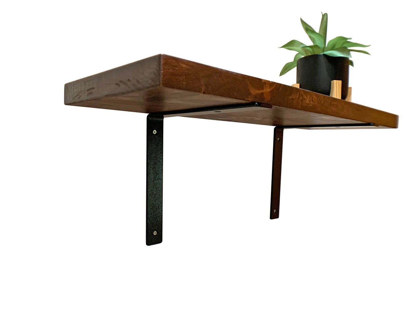 Handyman Services Analyzing image Shelf Installation